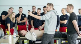 Einzigartig! Notfallsanitäter vom DRK Fulda mit persönlichem Ultraschallgerät