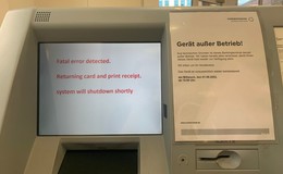 Commerzbankkunden sind stocksauer: Einzahl-Automat seit Wochen defekt