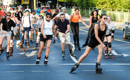 Die Skater rollen wieder durch die Domstadt
