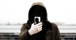 Achtung Trickbetrug: Angebliche Handwerker dringen in Wohnung ein