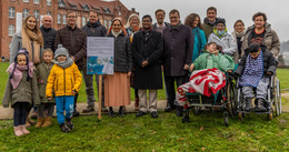 Thema "Neue Welt": Begehbarer Adventskalender im antonius Park eingeweiht