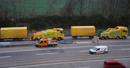 Paket-Laster blockiert A 4-Tangente am Kirchheimer Dreieck Richtung Norden