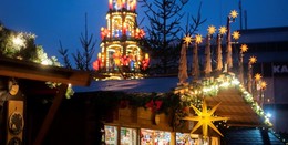 Highlights des Weihnachtsmarkts: Großes Weihnachtssingen auf dem Domplatz