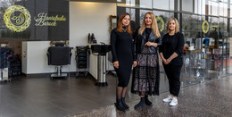 Wieder Friseursalon im Foyer des Klinikums: "Haarstudio Barock" eröffnet