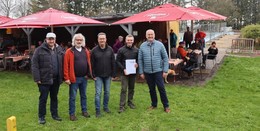 Landkreis Fulda unterstützt Schwimmbadsanierung in Dalherda