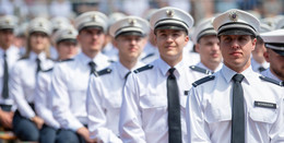 Für mehr Sicherheit in Hessen: 900 junge Polizisten vereidigt