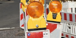 Schillerstraße voll gesperrt: Ausbesserungsarbeiten an Straße und Radweg