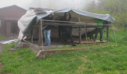 Lager erwecken: Arbeitseinsatz beim Verein "Zeltlager Eckmannshain"
