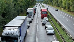 Lkw-Panne auf B27 bei Bronnzeller Kreisel sorgt für massives Verkehrschaos