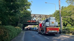 Polizeieinsatz an Brücke - Erhebliche Störungen im Bahnverkehr
