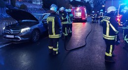 Pkw-Brand in Mernes: Entstehungsbrand rasch gelöscht