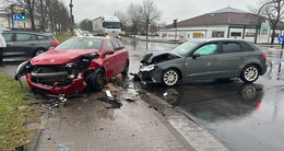 Unfall auf Kreuzung in Pilgerzell