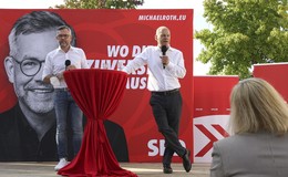 Michael Roth (SPD) bestätigt: Gehöre der Bundesregierung nicht mehr an