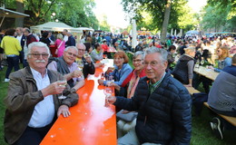 Swing & Wine-Festival am Abend bei herrlichem Sonnenschein gestartet