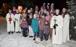 Adventsweg eröffnet - Konzert stimmt auf Weihnachten ein