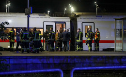 Bahnhorror: Rund 1.900 Personen müssen durch Feuerwehr versorgt werden