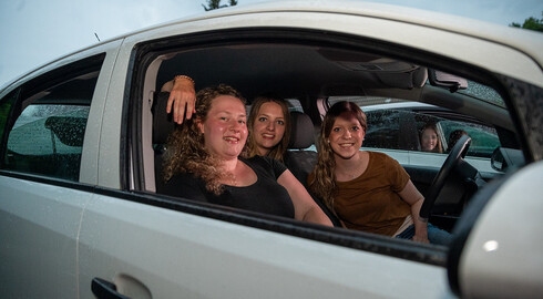 Das Freitagabend-Event schlechthin: Autokino in familiärer Atmosphäre