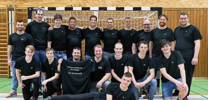 2019 stieg die Mannschaft in die Bezirksliga auf. Jetzt sucht sie verzweifelt einen Trainer