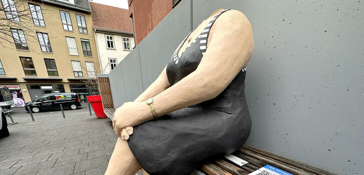 Die zerstörte Figur am Fuldaer Buttermarkt.