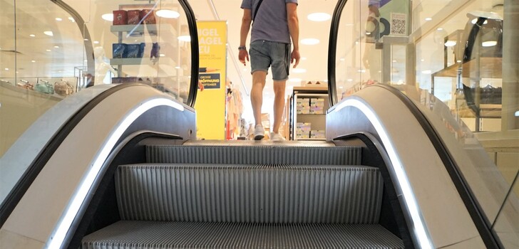 In manchen Kaufhäusern werden die Rolltreppen abgeschaltet. Der Grund: die Energierkrise.