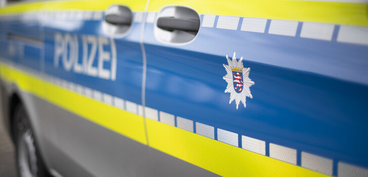 Die Polizei stellte sofort den Führerschein des 19-Jährigen sicher.