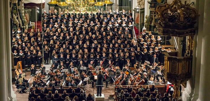 Herausragendes Domkonzert bestehend aus Gounods Cäcilienmesse und Bruckners Te Deum