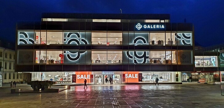 (Vorerst) keine dunklen Wolken mehr über Galeria Karstadt Kaufhof am Fuldaer Uniplatz.