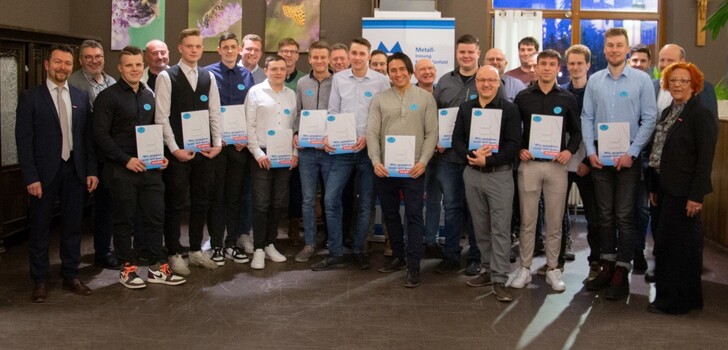Gratulationen zum Abschluss einer anspruchsvollen Ausbildung an die Junggesellen der Metall-Innung Fulda-Hünfeld.