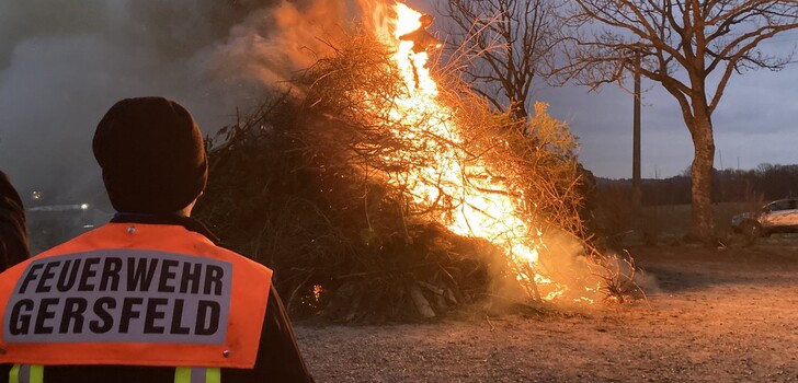 "Die Feuerwehr Schachen hofft, dass der Winter nun ausgetrieben wurde und wünscht allen eine gute und friedvolle Zeit", schreibt uns die Wehrführung Feuerwehr Gersfeld (Rhön) - Schachen