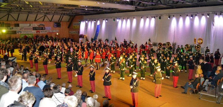 Nach 2 Jahren Zwangspause und komplett neuer Planung der Veranstaltung, kamen Musikgruppen aus den Niederlanden, Österreich, Deutschland und Italien in Flieden zusammen und präsentierten ihre Musik und Show auf erstklassigem Niveau.