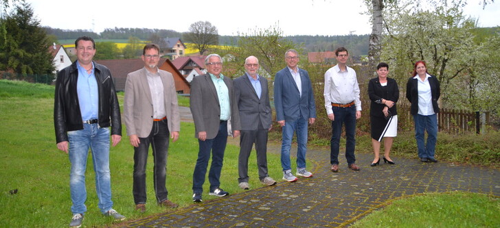 Der Kathuser Ortsbeirat (v.li.): Michael Braun, Michael Barth, Manfred Gebauer, Wolfgang Seelig, Reiner Mähler, Dirk Nennstiel, Heike Koch, Carmen Putzien (es fehlt Reinhardt Kimmel).
