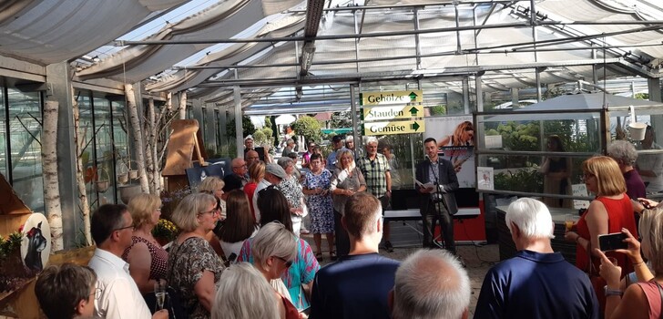 Vernissage und Eröffnung der Gemäldeausstellung „Malerei im Glashaus“ am Samstag, dem 6. August 2022, um 17 Uhr