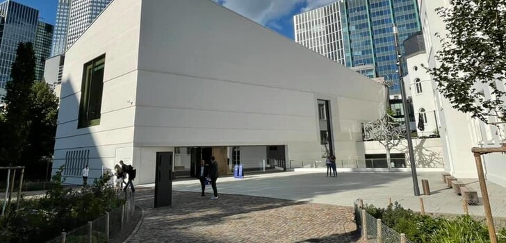 Beeindruckend: Das im Oktober letzten Jahres eröffnete Jüdische Museum der Stadt Frankfurt am Main am Bertha-Pappenheim-Platz.