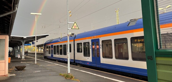 Auch die Nahverkehrszüge zwischen Fulda und Kassel sind von der Schienensperrung betroffen.