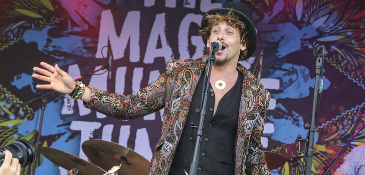 "The Magic Mumble Jumble" gehörte zud en vielen internationalen wie nationalen Künstlern auf dem Hippiefestival