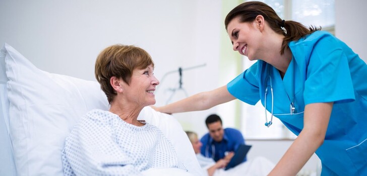 Das Pressefoto zeigt den Idealfall, worum es in den Krankenhäusern eigentlich gehen sollte.