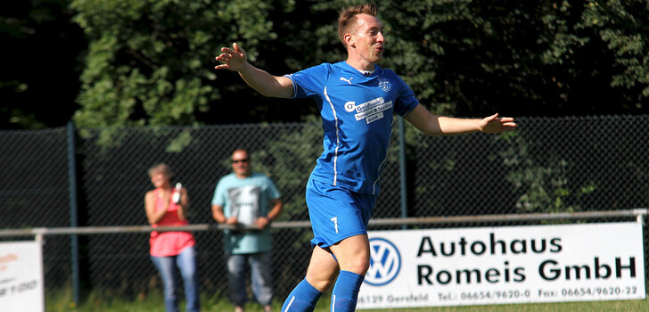 Vor drei Jahren spielte und jubelte Patrick Broschke noch im Trikot des FSV Thalau.