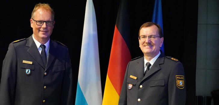 Detlev Tolle ist neuer Polizeipräsident in Unterfranken. Er hat das Amt von Gerhard Kallert (re.) übernommen.