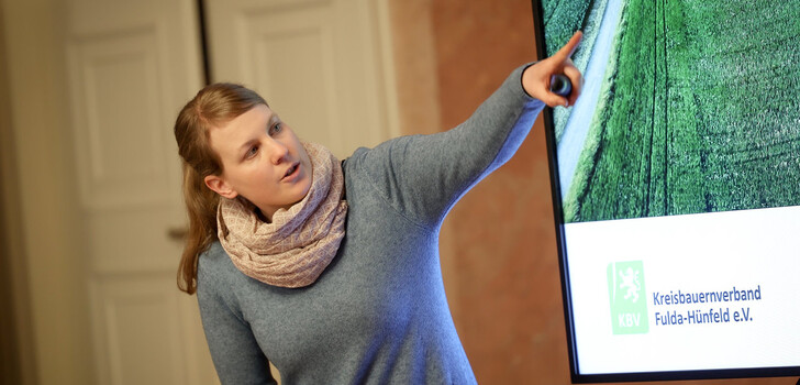 Raphaela Raschendorfer, Projektkoordinatorin des KBV, beim 6. Gartenschauforum.
