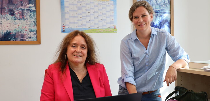 Michaela Kehl-Bätz (links) Leiterin des Integrations-Fachdienstes Hersfeld-Rotenburg, und Julia Räuber, von den "Einheitlichen Ansprechstellen für Arbeitgeber.