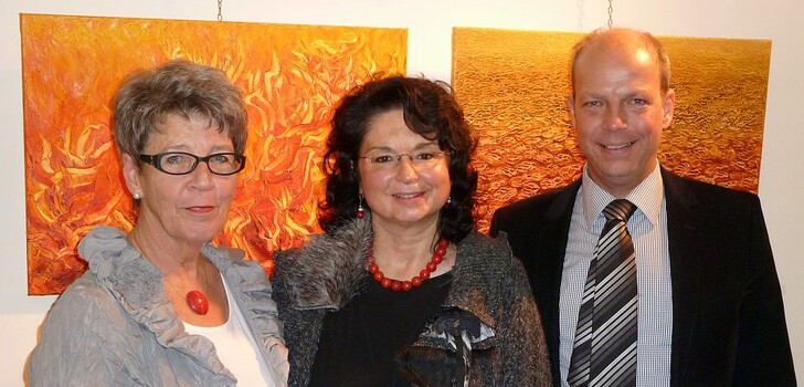 v. l. Silvia Hillenbrand -Bürgermeisterin a. D,, Andrea Silvennoinen, Gunter Geiger – Direktor Bonifatiushaus Fulda