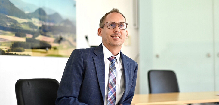 Gesundheitsminister Kai Klose hat sich mit der BVKJ Hessen zur Situation der Kinder- und Jugendmedizin beraten