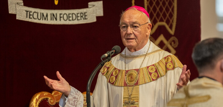 Die Predigt in der Messfeier vom Samstagmorgen im Hohen Dom zu Fulda von Bischof em. Heinz Josef Algermissen veröffentlichen wir im Wortlaut.