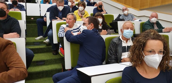 Am Freitagabend wurde über die Neuausrichtung der Kliniklandschaft im Kreis diskutiert