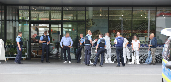 Im Fall der getöteten Frau in einem Supermarkt in Schwalmstadt-Treysa gibt die Polizei weitere Ermittlungsdetails bekannt.