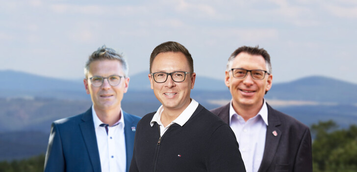 Die drei Kandidaten: Im Blickpunkt Christian Grunwald (Mitte), links Dirk Noll, rechts Jörg Brand