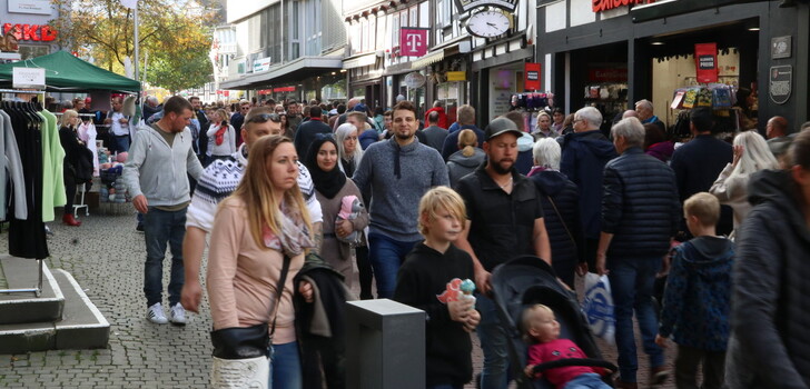 Zehntausende Menschen nutzten den verkaufsoffenen Sonntag zum Lullusfest in Bad Hersfeld