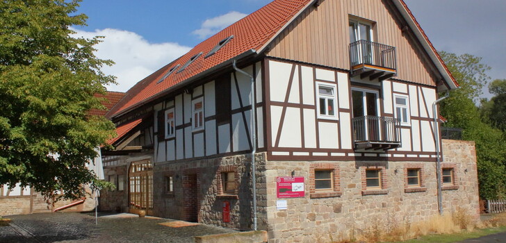 Die Perle "Café Pletschmühle" nimmt Konturen an: während die drei gemütlichen Ferienwohnungen in den Obergeschossen fertiggestellt werden konnten und bereits genutzt werden, verzögert sich die Eröffnung des Cafés weiter.
