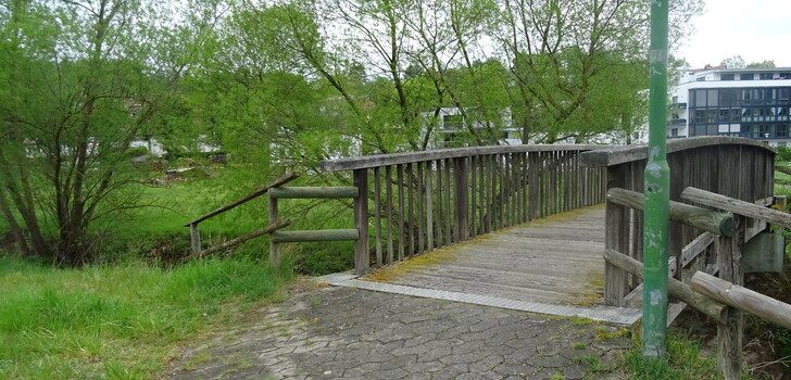 Die Brücke über die Lauter ist in die Jahre gekommen und muss saniert werden