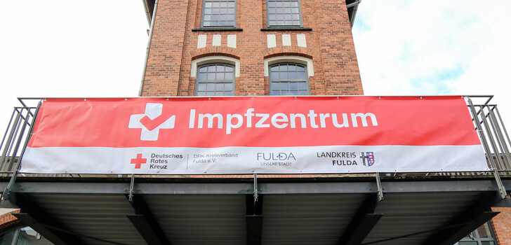 Das Impfzentrum im ITZ Fulda bietet ab sofort die Möglichkeit, sich ohne Termin impfen zu lassen.